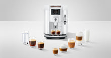 Cargar imagen en el visor de la galería, JURA E8 Piano White - Máquina de café superautomática + Cool control 1L