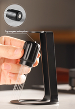 Cargar imagen en el visor de la galería, Distribuidor de agujas magnético para espresso - Premium