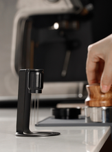 Cargar imagen en el visor de la galería, Distribuidor de agujas magnético para espresso - Premium