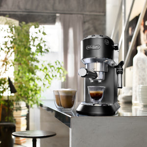 Cafetera espresso Dedica Style EC685 - De'Longhi