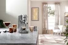 Cargar imagen en el visor de la galería, Cafetera espresso Dedica Duo EC890 - De'Longhi