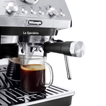 Cargar imagen en el visor de la galería, Cafetera de Bomba Tradicional La Specialista Arte - De&#39;Longhi