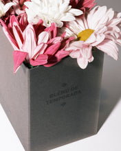 Cargar imagen en el visor de la galería, Café FLORES - Blend Exclusivo de Temporada