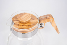 Cargar imagen en el visor de la galería, Jarra servidora para café de 600ml - Olive Wood HARIO