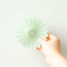 Cargar imagen en el visor de la galería, Origami AIR dripper - S