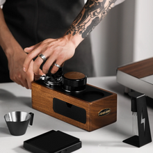 Cargar imagen en el visor de la galería, Tamping Stand Premium Wooden - Organizador MHW-3BOMBER