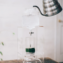 Cargar imagen en el visor de la galería, Torre Water Dripper Clear para Cold Brew - HARIO
