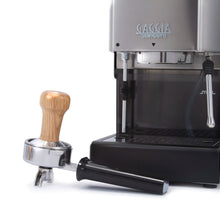 Cargar imagen en el visor de la galería, Tamper Gaggia - 58mm madera de fresno