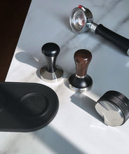 Cargar imagen en el visor de la galería, Tamper de Madera - Wooden Espresso