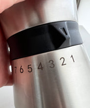 Cargar imagen en el visor de la galería, Molinillo manual acero inox con graduaciones- molino para café en grano